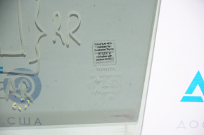 Glass door rear left Toyota Prius 30 10-15 scratches