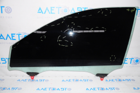Glass door front left Toyota Camry v40 scratches