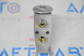 Chevrolet Impala 14-20 Air Conditioner Heater Valve