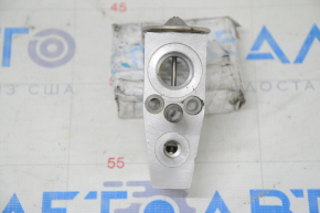 Chevrolet Equinox 10-17 Air Conditioner Heater Valve