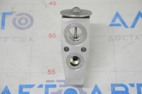 Chevrolet Equinox 10-17 Air Conditioner Heater Valve