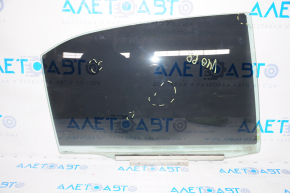 Glass door rear right Toyota Camry v40 scratches