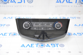 Nissan Rogue Sport 17-22 manual climate control scratches on chrome and trim