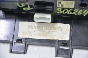 Climate control and audio control Nissan Pathfinder 13-16 under navigation, wood scratches on the trim
