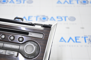 Climate control and audio control Nissan Pathfinder 13-16 under navigation, wood scratches on the trim