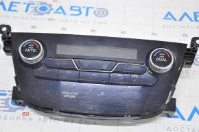 Climate control Nissan Murano z52 15-15 auto scratches, cracks in the lining