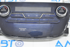 Climate control Nissan Murano z52 15-15 auto scratches, cracks in buttons and trim