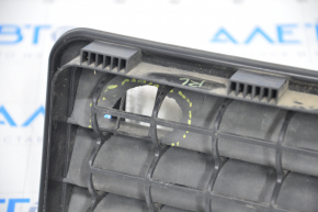 Left ventilation shield Hyundai Santa FE 19-23 rubber band is torn
