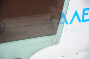 Glass door front left Toyota Camry v55 15-17 usa scratches