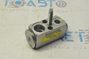 Air Conditioner Heater Valve Jeep Grand Cherokee WK2 14-21