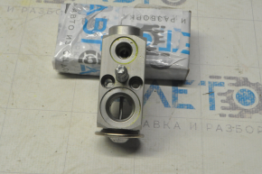 Air Conditioner Heater Valve Jeep Grand Cherokee WK2 14-21