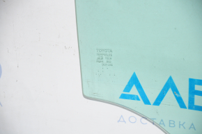 Glass door rear right Toyota Avalon 05-12 scratches