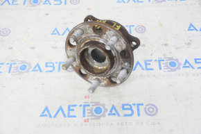 Front left hub Hyundai Santa FE 19-23 AWD rusty