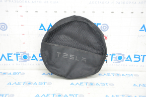Tesla Model X 16-21 charging bag is worn