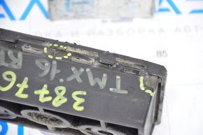 Tesla Model X 16-21 rear right jack is worn, dented, broken