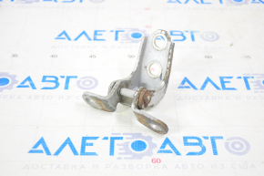 Lower rear right door hinge for an 2013 Acura MDX