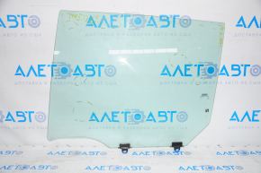 Glass of the rear left door Nissan Leaf 13-17 scratches