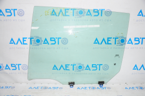 Glass of the rear left door Nissan Leaf 13-17 scratches