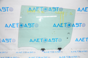 Glass of the rear left door Nissan Leaf 13-17 scratches