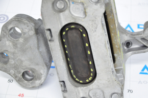Engine mount left Jeep Cherokee KL 14-23 2.4 FWD cracked
