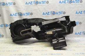 Bare heater housing for a Jeep Grand Cherokee WK2 11-22