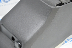 Console center armrest and cup holders Infiniti QX50 19-20 leather beige scratches