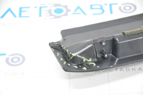 Tesla Model S 12-20 brake light broken