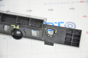 Bracket of the lower door trim of the front left Infiniti QX50 19-20 break