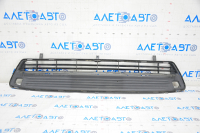 Front bumper grille central Toyota Highlander 11-13 hybrid