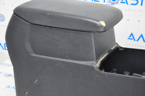 Console central armrest Toyota Highlander 08-13 black, tears, scratches