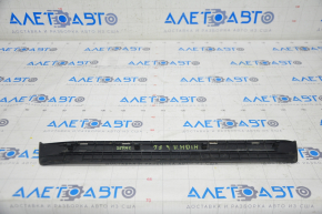 Door sill outer front left Toyota Highlander 08-13 hybrid, black, worn, bumps