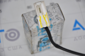 Temperature sensor in Tesla Model S 12-20 heater is large, defective fastening of the chip