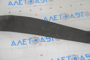 Lip extension front bumper right side Chevrolet Volt 16 - worn