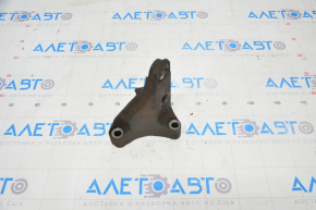 Engine mount bracket right Toyota Highlander 11-13 hybrid rusty