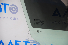 Front right door glass Chevrolet Cruze 16 - scratches