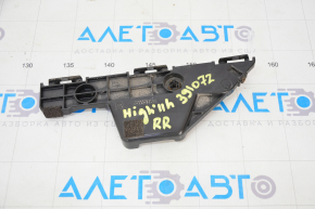 Rear bumper mount outer right Toyota Highlander 08-13 broken mount