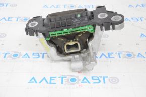 Engine mount left Chevrolet Volt 16 - cracked mount