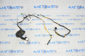 Wiring for the front left door of a Lexus GS300 GS350 GS430 GS450h 06-07 under keyless entry