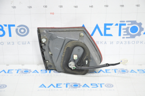 Right inner trunk lid light for Lexus GS450h 06-11
