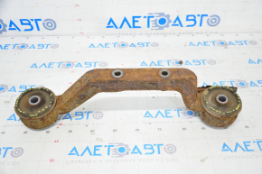 Rear differential bracket of Toyota Highlander 08-13 hybrid gearbox is rusty, silent blocks are torn