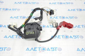 Positive terminal of battery Lexus GS450h 06-11