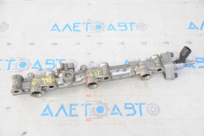 Fuel rail left Lexus GS450h 06-10 high pressure