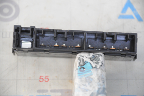 Lexus GS450h 06-11 Relay Box