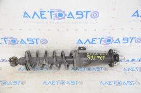 Shock absorber strut assembly rear right Lexus GS450h 06-07 cracked silent block