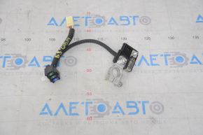 Positive terminal of battery Lexus GS450h 06-11 rear