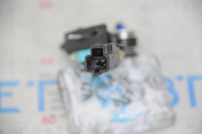 Fuel filler flap switch Lexus GS450h 06-11
