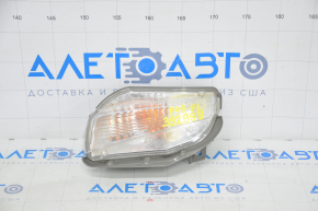 Left turn signal Toyota Prius V 12-14 prerest for polishing, sand