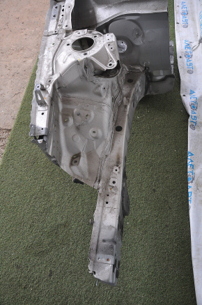 Front right quarter Lexus ES300h ES350 13-18 gold with central pillar, pokes