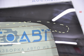 Rear glass of the trunk door Toyota Prius V 12-17 scratches, one heating track is broken