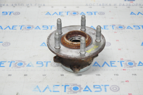 Tesla Model S 12-20 Rear Right Hub Rusty